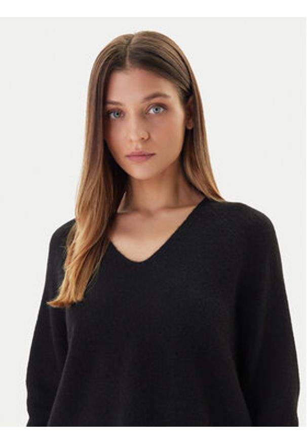 Vero Moda Sweter Aquarius 10331898 Czarny Regular Fit. Kolor: czarny. Materiał: syntetyk