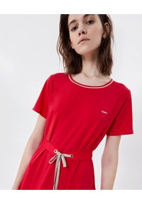 Liu Jo - LIU JO - Czerwona sukienka z paskiem. Kolor: czerwony. Materiał: materiał. Wzór: aplikacja. Sezon: lato, wiosna. Długość: midi #2