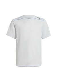 Adidas - AEROREADY Tee. Kolor: szary, niebieski, wielokolorowy. Materiał: materiał. Sport: joga i pilates