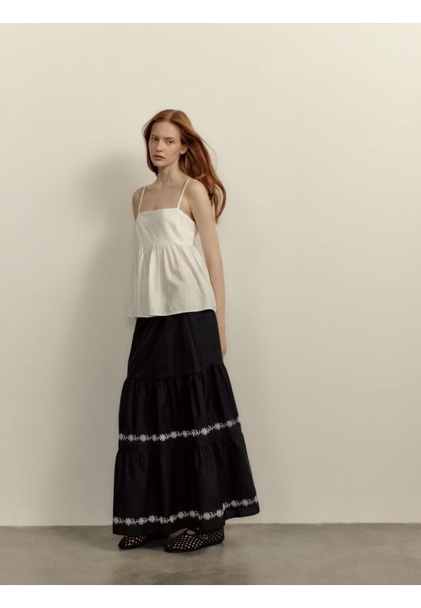 Reserved - Bluzka na ramiączkach z lnem - biały. Kolor: biały. Materiał: len. Długość rękawa: na ramiączkach