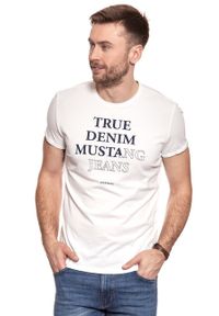 Mustang - MUSTANG T SHIRT Printed Tee CLOUD DANCER 1007075 2020. Wzór: nadruk #6