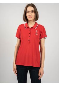 North Sails X Prada Koszulka Polo "Auroa" | 45 2502 000 | Auroa Polo S/S | Kobieta | Czerwony. Okazja: na co dzień. Typ kołnierza: polo. Kolor: czerwony. Materiał: poliester. Wzór: aplikacja, nadruk. Styl: casual, klasyczny #2
