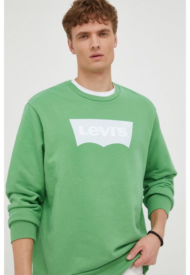 Levi's® - Levi's bluza bawełniana męska kolor zielony z nadrukiem. Okazja: na spotkanie biznesowe, na co dzień. Kolor: zielony. Materiał: bawełna. Wzór: nadruk. Styl: biznesowy, casual
