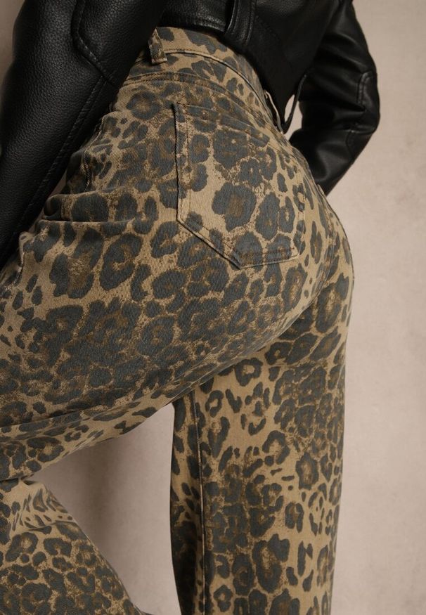 Renee - Panterkowe Jeansy High Waist o Szerokim Kroju Quelire. Okazja: na co dzień. Stan: podwyższony. Styl: casual