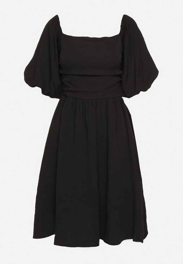 Born2be - Czarna Sukienka o Rozkloszowanym Kroju z Bufiastymi Rękawami Maradora. Okazja: na co dzień. Typ kołnierza: dekolt kwadratowy. Kolor: czarny. Styl: casual