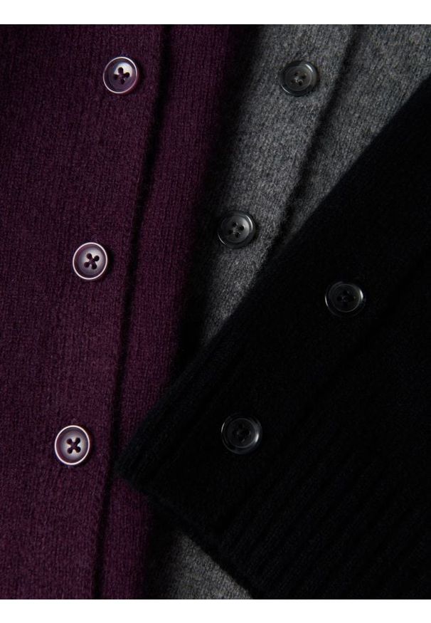 Reserved - Wełniany kardigan - ciemnofioletowy. Kolor: fioletowy. Materiał: wełna