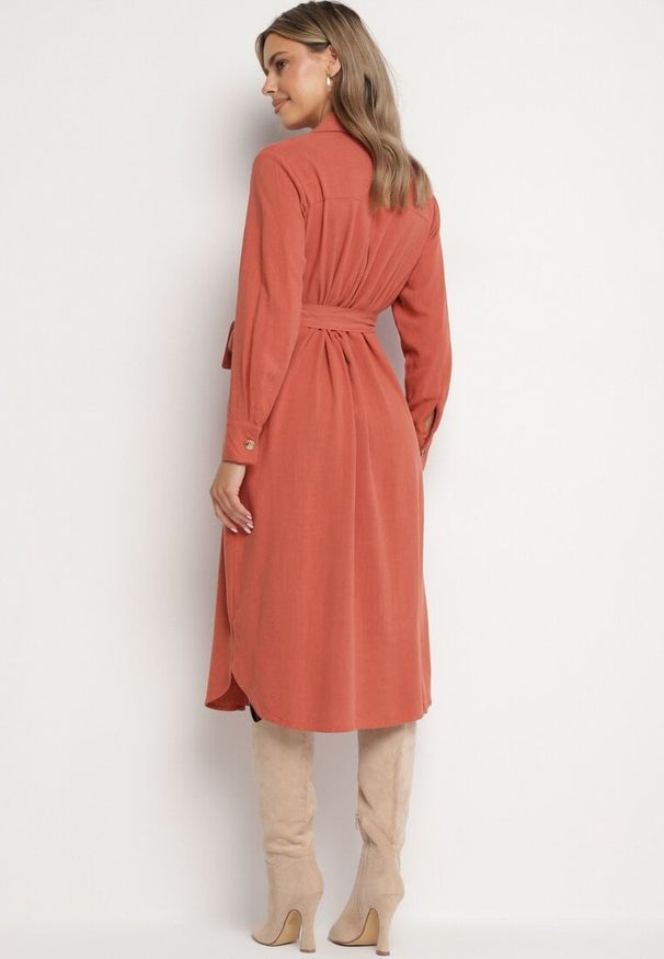 Born2be - Pomarańczowa Bawełniana Sukienka Koszulowa z Wiązanym Paskiem Zintrona. Okazja: na co dzień. Kolor: pomarańczowy. Materiał: bawełna. Typ sukienki: koszulowe. Styl: casual
