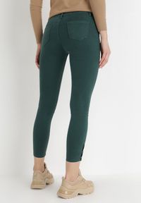 Born2be - Zielone Spodnie Skinny z Napami na Nogawkach Laodella. Kolor: zielony. Długość: długie #2