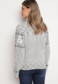 Born2be - Ciemnoszary Sweter z Wełną w Misiowy Wzór ze Ściągaczami Dorizelle. Okazja: na co dzień. Kolor: szary. Materiał: wełna. Styl: klasyczny, casual #3