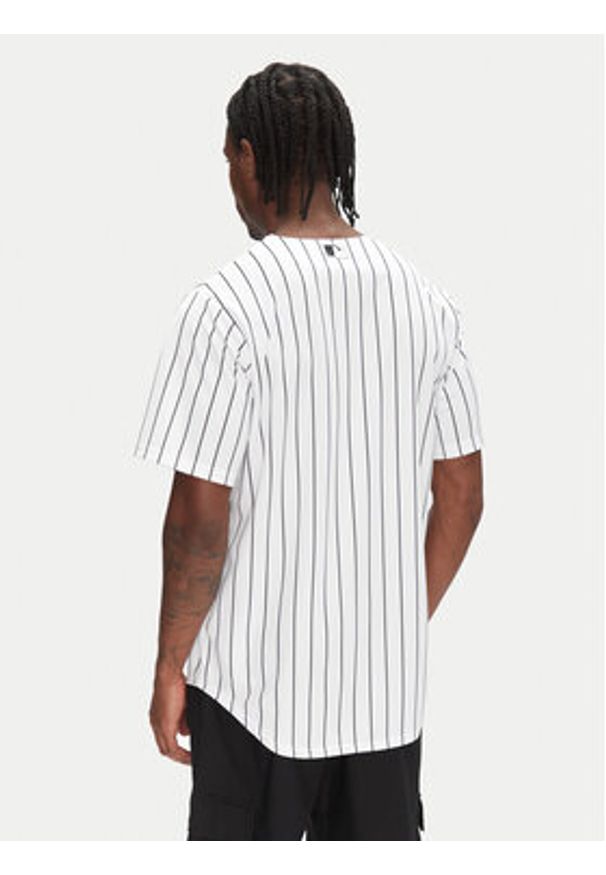 Nike Koszula T770-RXWH-RX-XVH Biały Regular Fit. Kolor: biały. Materiał: syntetyk