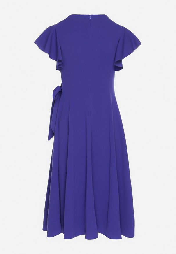 Born2be - Niebieska Rozkloszowana Sukienka Kopertowa z Wiązaniem w Talii Dannila. Kolor: niebieski. Wzór: aplikacja. Typ sukienki: kopertowe