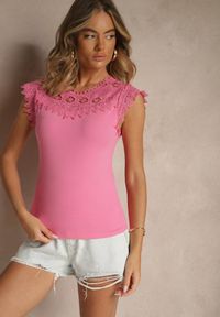 Renee - Różowy Bawełniany Top z Koronkowymi Wstawkami Lirumina. Okazja: na co dzień. Kolor: różowy. Materiał: bawełna, koronka. Styl: elegancki, casual