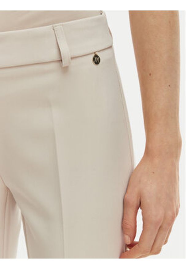 Maryley Spodnie materiałowe 26EB52Z/43LA Beżowy jasny Regular Fit. Kolor: beżowy. Materiał: syntetyk