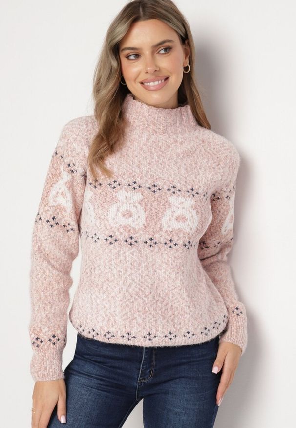 Born2be - Ciemnoróżowy Sweter z Wełną w Misiowy Wzór ze Ściągaczami Dorizelle. Okazja: na co dzień. Kolor: różowy. Materiał: wełna. Styl: klasyczny, casual