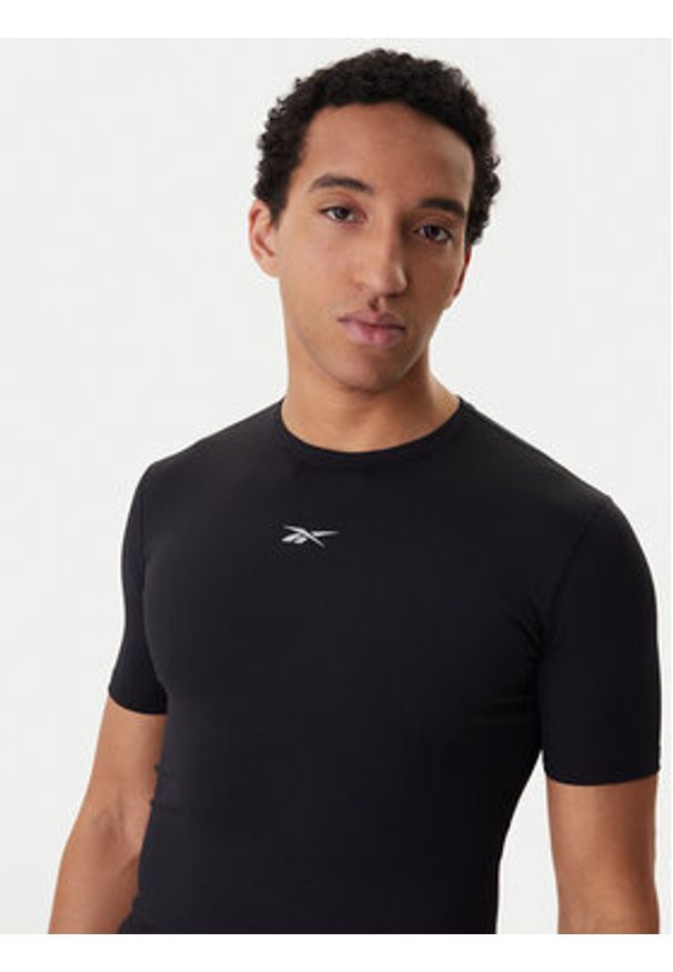 Reebok Koszulka techniczna RK25599CCM Czarny Slim Fit. Kolor: czarny. Materiał: syntetyk