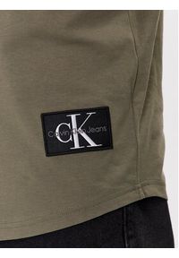 Calvin Klein Jeans T-Shirt J30J323482 Zielony Regular Fit. Kolor: zielony. Materiał: bawełna #5