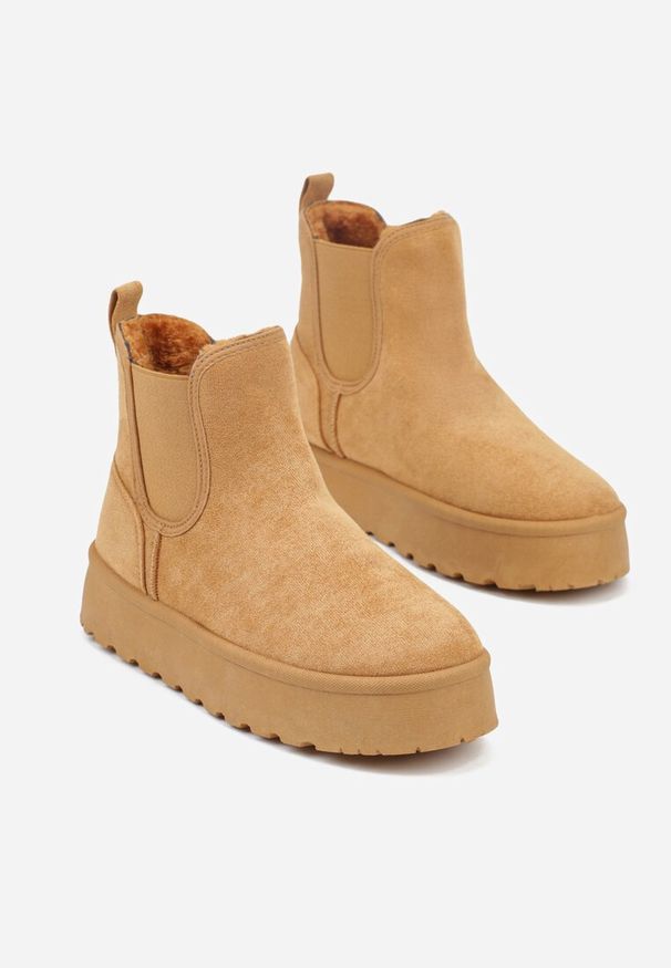 Born2be - Brązowe Śniegowce na Grubej Podeszwie w Stylu Sztybletów Avrenna. Okazja: na co dzień. Kolor: brązowy. Materiał: jeans. Styl: casual, klasyczny