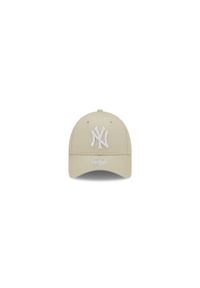 Czapka z daszkiem damska New Era League Essential 9Forty New York Yankees. Kolor: beżowy