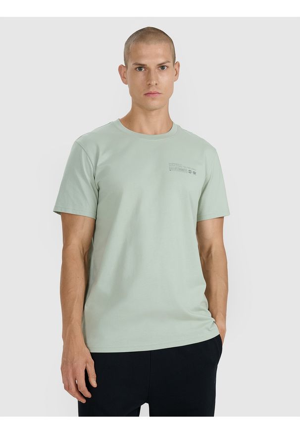 4f - 4F T-shirt regular z nadrukiem męski - turkusowy S. Okazja: na co dzień. Kolor: turkusowy. Materiał: jersey, bawełna, materiał. Długość rękawa: krótki rękaw. Długość: krótkie. Wzór: nadruk. Styl: casual, klasyczny, sportowy