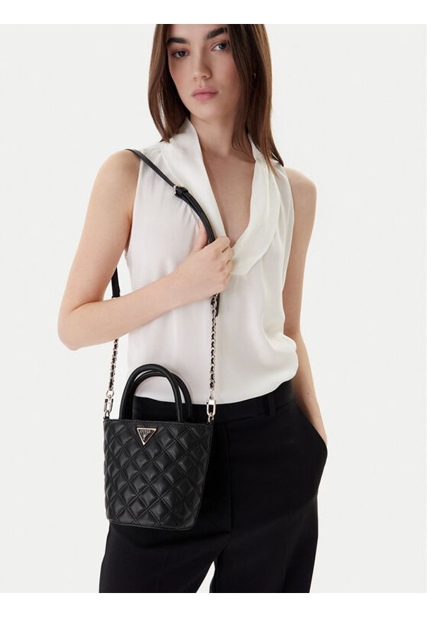 Guess Torebka Giully II Mini HWQG96 73760 Czarny. Kolor: czarny. Materiał: skórzane