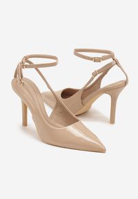 Renee - Ciemnobeżowe Sandały Lakierowane Vices na Szpilce Typu Slingback Dolenita. Okazja: na co dzień, na spacer. Nosek buta: szpiczasty. Zapięcie: sprzączka. Kolor: beżowy. Materiał: lakier. Sezon: lato. Obcas: na szpilce. Styl: klasyczny, casual #6