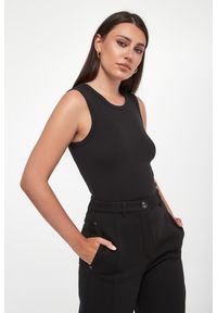 Top damski prążkowany Tondo MM. Materiał: prążkowany