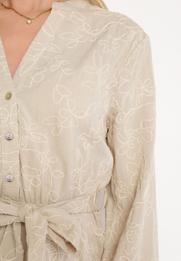 Born2be - Beżowa Rozkloszowana Sukienka z Gumką i Wiązanym Paskiem w Talii Javara. Okazja: na co dzień. Kolor: beżowy. Materiał: jeans. Typ sukienki: rozkloszowane. Styl: elegancki, casual, klasyczny