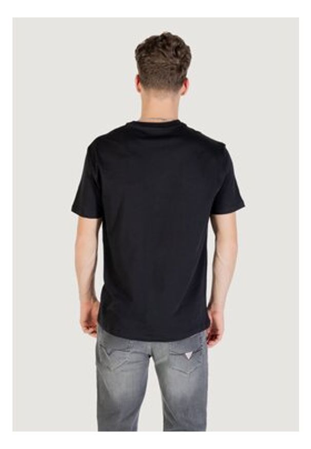 Armani Exchange T-Shirt XM001403 AF16432 UC001 Czarny Regular Fit. Kolor: czarny. Materiał: bawełna