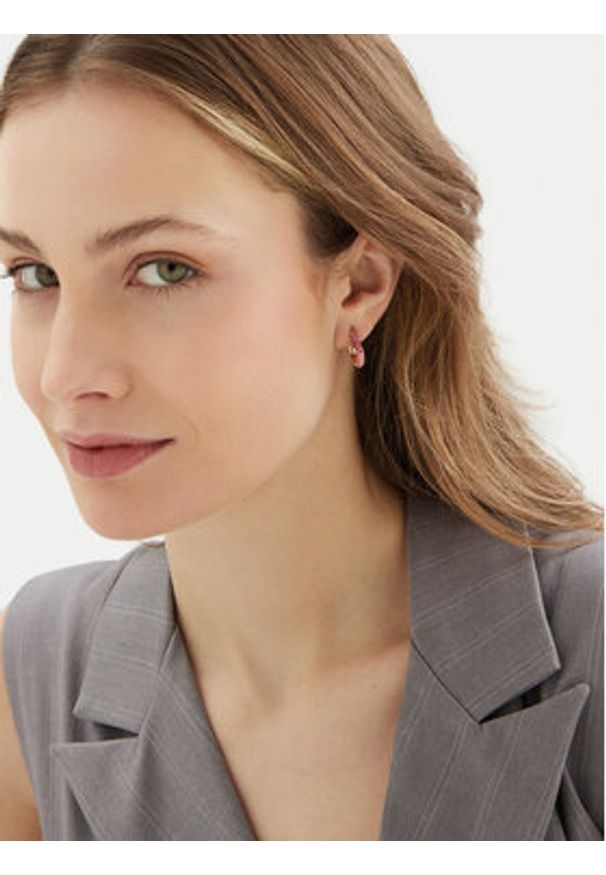 Guess Kolczyki JUBE05 006JW Złoty. Materiał: metalowe. Kolor: złoty