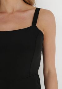 Born2be - Czarny Kombinezon Damyle. Kolor: czarny. Materiał: tkanina. Długość rękawa: na ramiączkach. Długość: długie. Wzór: gładki, jednolity #4