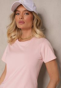 Renee - Różowy Casualowy Bawełniany T-shirt Rivali. Okazja: na co dzień. Kolor: różowy. Materiał: bawełna. Styl: casual #4