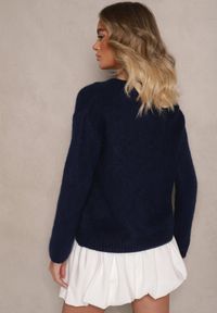 Renee - Granatowy Kardigan o Casualowym Kroju z Wełną i Moherem Lilothel. Okazja: na co dzień. Kolor: niebieski. Materiał: wełna, moher. Długość rękawa: długi rękaw. Długość: długie. Wzór: gładki. Styl: klasyczny, casual, elegancki #5