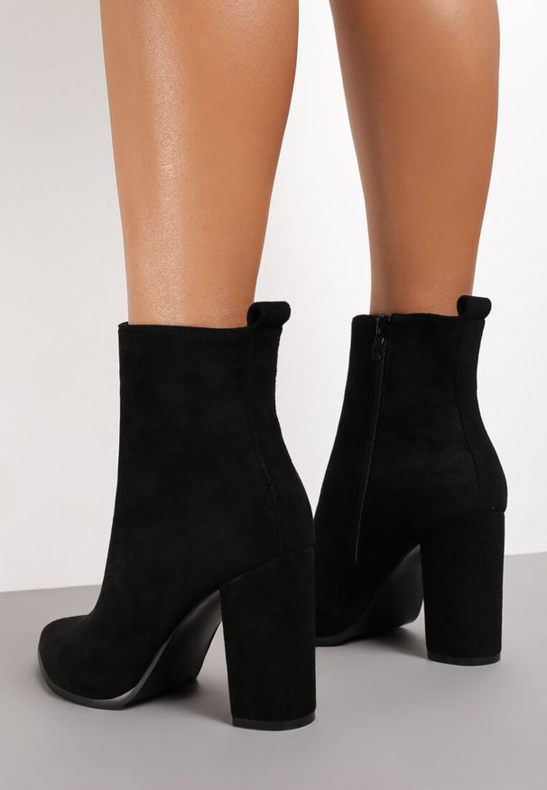 Renee - Czarne Botki Aeriel. Wysokość cholewki: za kostkę. Nosek buta: szpiczasty. Zapięcie: zamek. Kolor: czarny. Materiał: jeans. Szerokość cholewki: normalna. Obcas: na platformie. Styl: elegancki, klasyczny