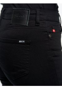 Big-Star - Spodnie jeans damskie zwężane czarne Adela 915. Okazja: do domu. Kolor: czarny. Długość: długie #6