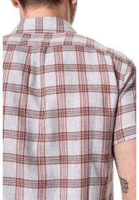 Wrangler - KOSZULA MĘSKA KRÓTKI RĘKAW WRANGLER SS 1PKT GLOW ORANGE W58606E48 112129492. Długość rękawa: krótki rękaw. Długość: krótkie. Wzór: kratka #8