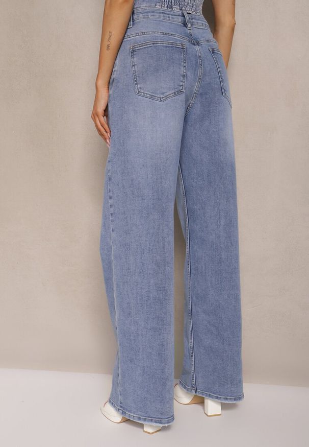 Renee - Niebieskie Jeansy Regular Waist z Szeroką Nogawką Tenophea. Okazja: na co dzień, na spotkanie biznesowe, do pracy. Kolor: niebieski. Styl: biznesowy, casual