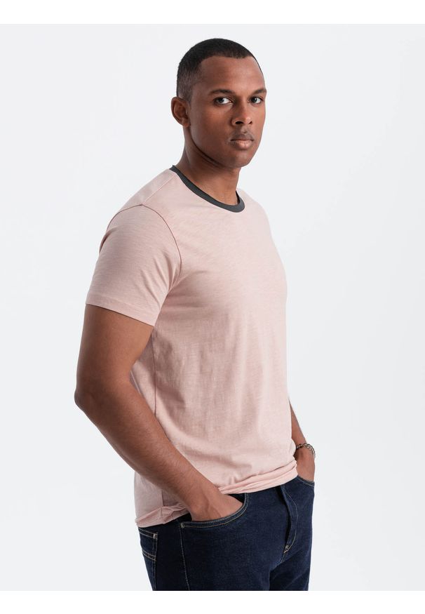 Ombre Clothing - Męski t-shirt z surowym wykończeniem – różowy V5 OM-TSCT-22SS-004 - XXL. Okazja: na co dzień. Kolor: różowy. Materiał: skóra, materiał, bawełna. Wzór: aplikacja. Styl: casual