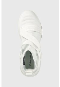 Calvin Klein Jeans sneakersy YW0YW00527.YAF kolor biały. Nosek buta: okrągły. Zapięcie: rzepy. Kolor: biały. Materiał: guma. Obcas: na platformie #2