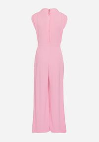 Born2be - Różowy Kombinezon Bez Rękawów z Ozdobnym Marszczeniem Sepalene. Okazja: na co dzień. Kolor: różowy. Długość rękawa: bez rękawów. Sezon: wiosna, lato. Styl: casual, elegancki, klasyczny #2