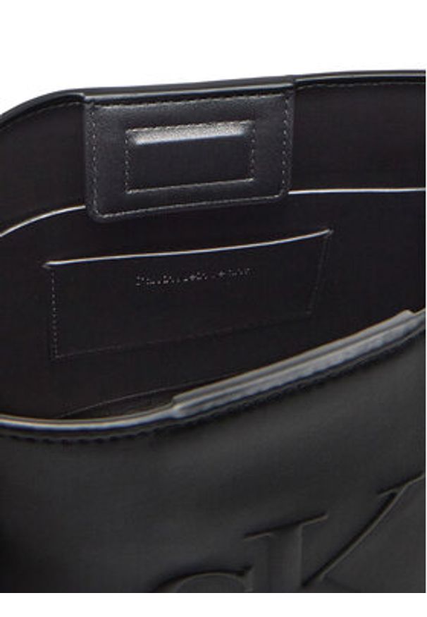 Calvin Klein Jeans Torebka Sculpted Chain Shoulder Bag LV04K3163G Czarny. Kolor: czarny. Materiał: skórzane