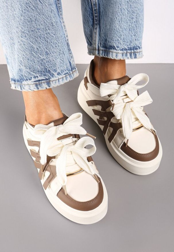 Born2be - Brązowe Sneakersy na Grubej Podeszwie z Ozdobnymi Paskami Leristhra. Okazja: na co dzień. Zapięcie: pasek. Kolor: brązowy. Wzór: paski