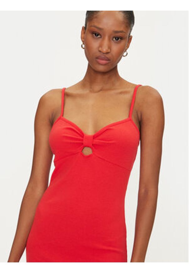 only - ONLY Sukienka letnia Janna 15343601 Czerwony Slim Fit. Kolor: czerwony. Materiał: syntetyk, bawełna. Sezon: lato