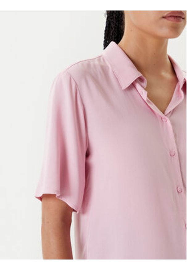 United Colors of Benetton - United Colors Of Benetton Koszula 5WPWDQ0B1 Różowy Regular Fit. Kolor: różowy. Materiał: wiskoza