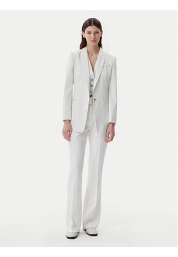 Hugo - HUGO Kamizelka 50537760 Biały Slim Fit. Kolor: biały. Materiał: syntetyk