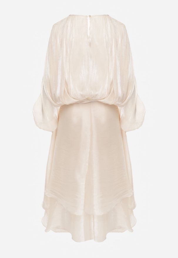 Renee - Jasnobeżowa Rozkloszowana Sukienka Wieczorowa z Szyfonowej Tkaniny Amanna. Kolor: beżowy. Materiał: szyfon, tkanina. Wzór: aplikacja. Typ sukienki: rozkloszowane. Styl: wizytowy