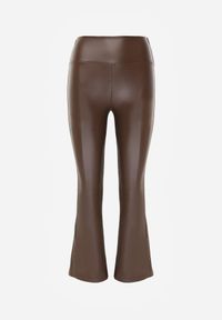 Born2be - Brązowe Spodnie Dzwony z Gumką w Pasie z Ekoskóry Arkani. Okazja: na co dzień, do pracy, na spotkanie biznesowe. Kolor: brązowy. Materiał: skóra. Styl: klasyczny, casual, biznesowy, elegancki #6