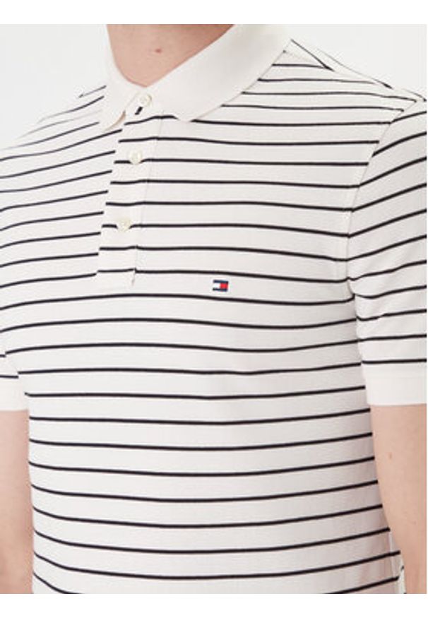 TOMMY HILFIGER - Tommy Hilfiger Polo 1985 MW0MW17771 Beżowy Slim Fit. Typ kołnierza: polo. Kolor: beżowy. Materiał: bawełna