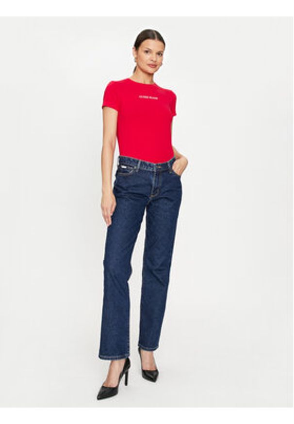 Guess Jeans T-Shirt W4YI01 J1314 Czerwony Slim Fit. Kolor: czerwony. Materiał: bawełna