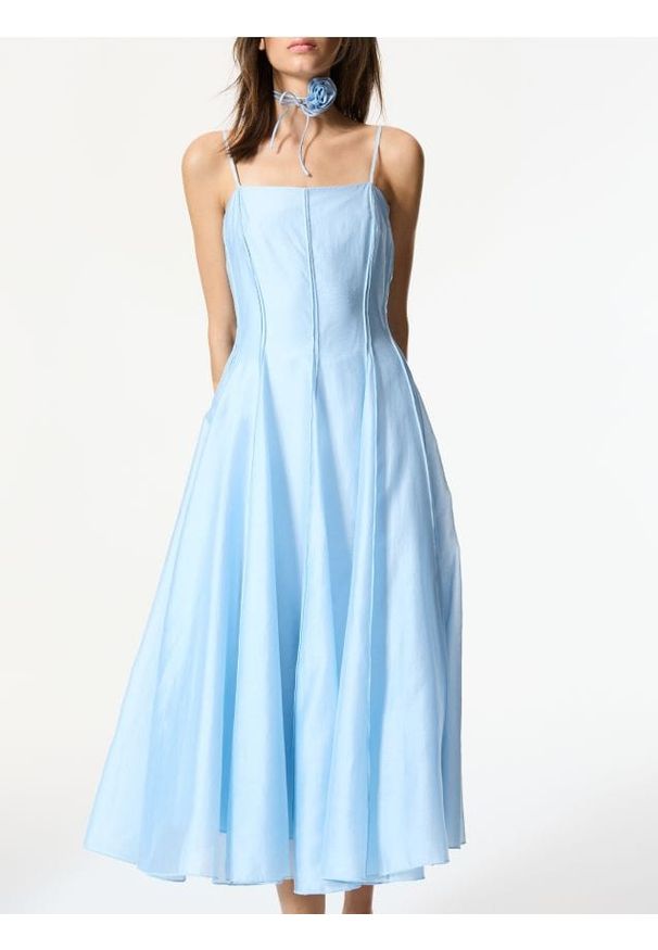 Reserved - Sukienka z lyocellem - jasnoniebieski. Kolor: niebieski. Materiał: tkanina