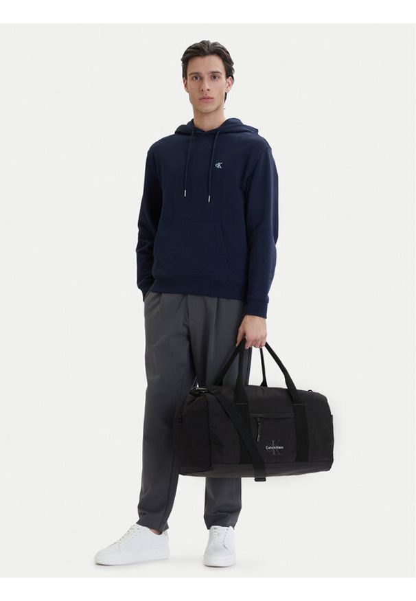 Calvin Klein Torba Bold Duffle LV04D3413G Czarny. Kolor: czarny. Materiał: materiał